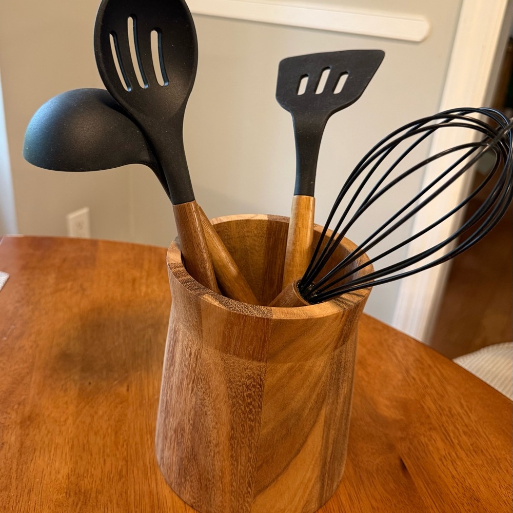 ***SOLD***. Crate&Barrel Black and Brown Cooking Utensils Set